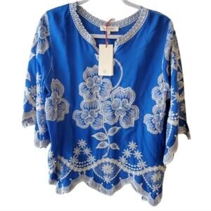 SOLITAIRE Gorgeous Heavily embroidered scallop hem tunic‎ Size medium New!